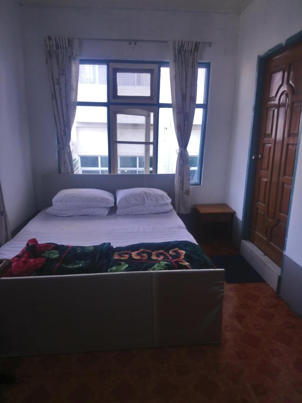 Diamond Star Guest House Nyaung Shwe Exterior photo